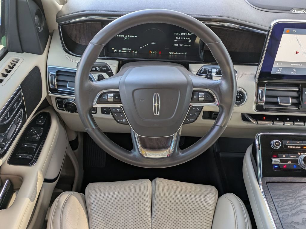 Used 2018 Lincoln Navigator L Reserve w/ Technology Package image 25