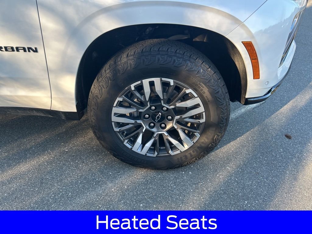 Certified 2025 Chevrolet Suburban Z71 image 6