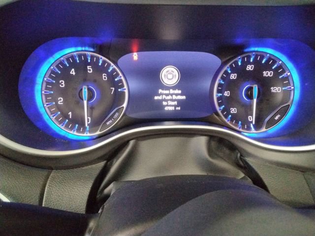 Used 2024 Chrysler Pacifica Touring-L image 13