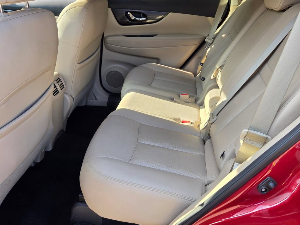 Used 2016 Nissan Rogue SL w/ SL Premium Package FWD image 13