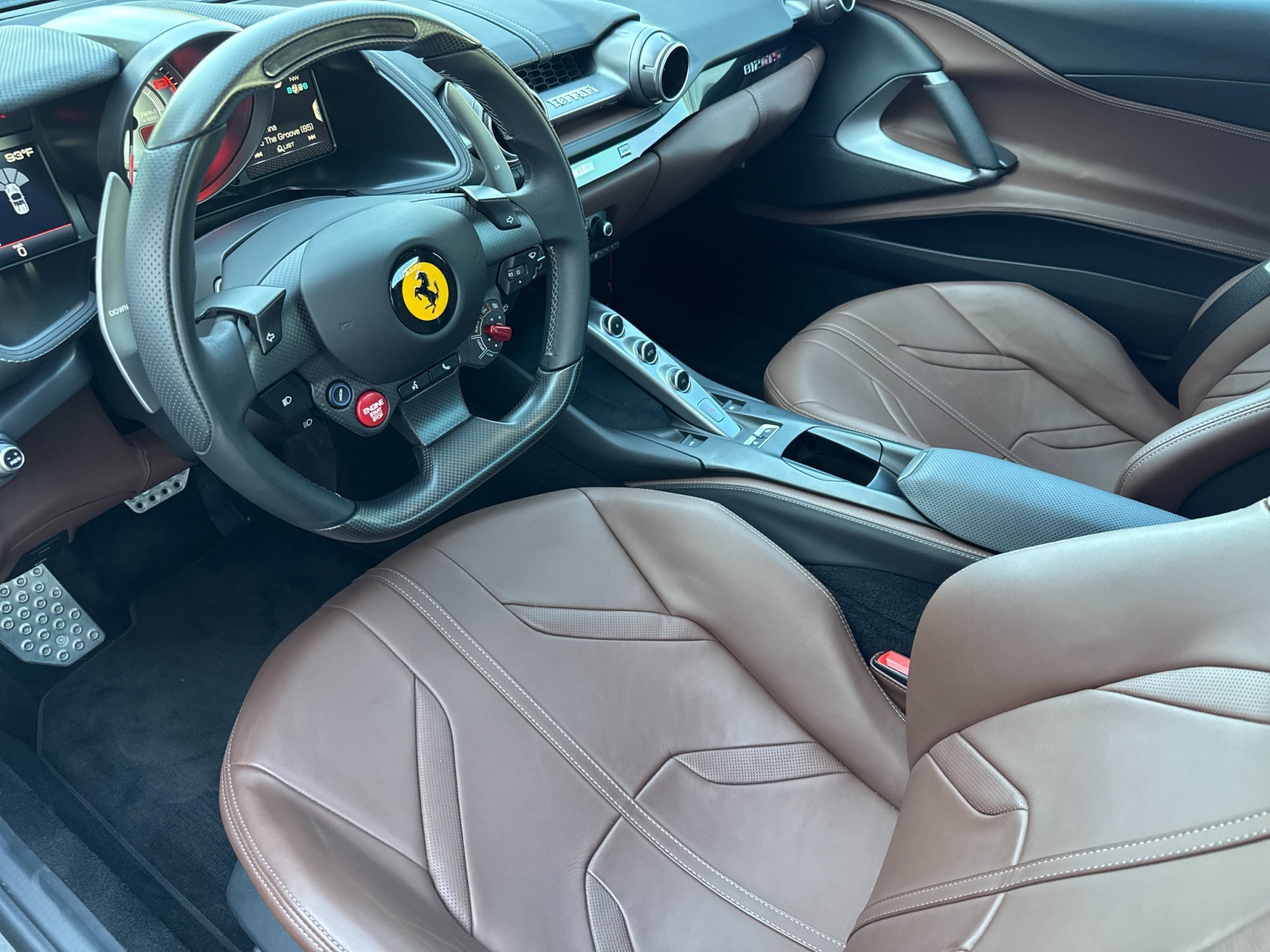 Used 2022 Ferrari 812 GTS image 10