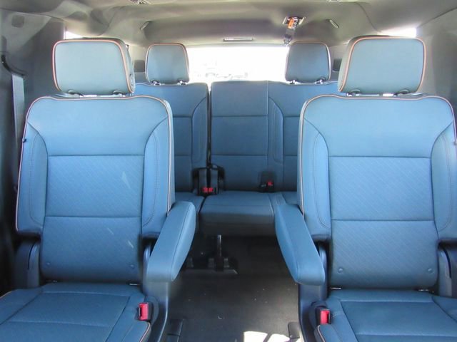 New 2026 GMC Yukon XL AT4 w/ AT4 Premium Package AWD/4WD image 31