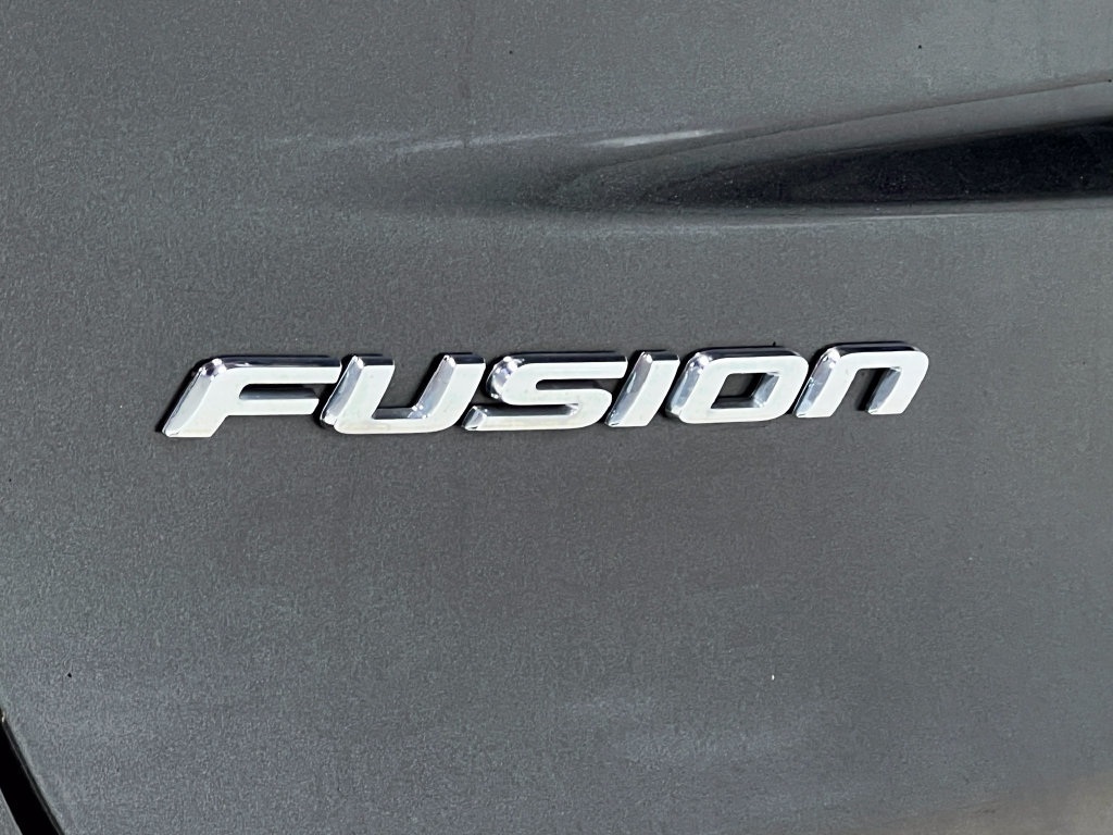 Used 2019 Ford Fusion Titanium FWD image 41