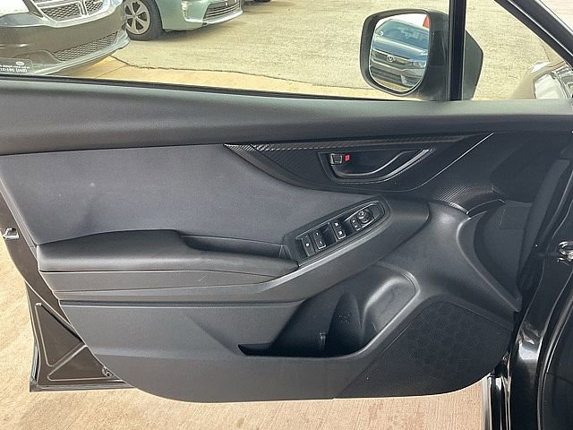 Used 2018 Subaru Crosstrek 2.0i Premium image 16