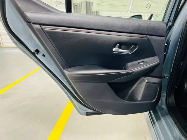 Used 2024 Nissan Sentra SR FWD image 29