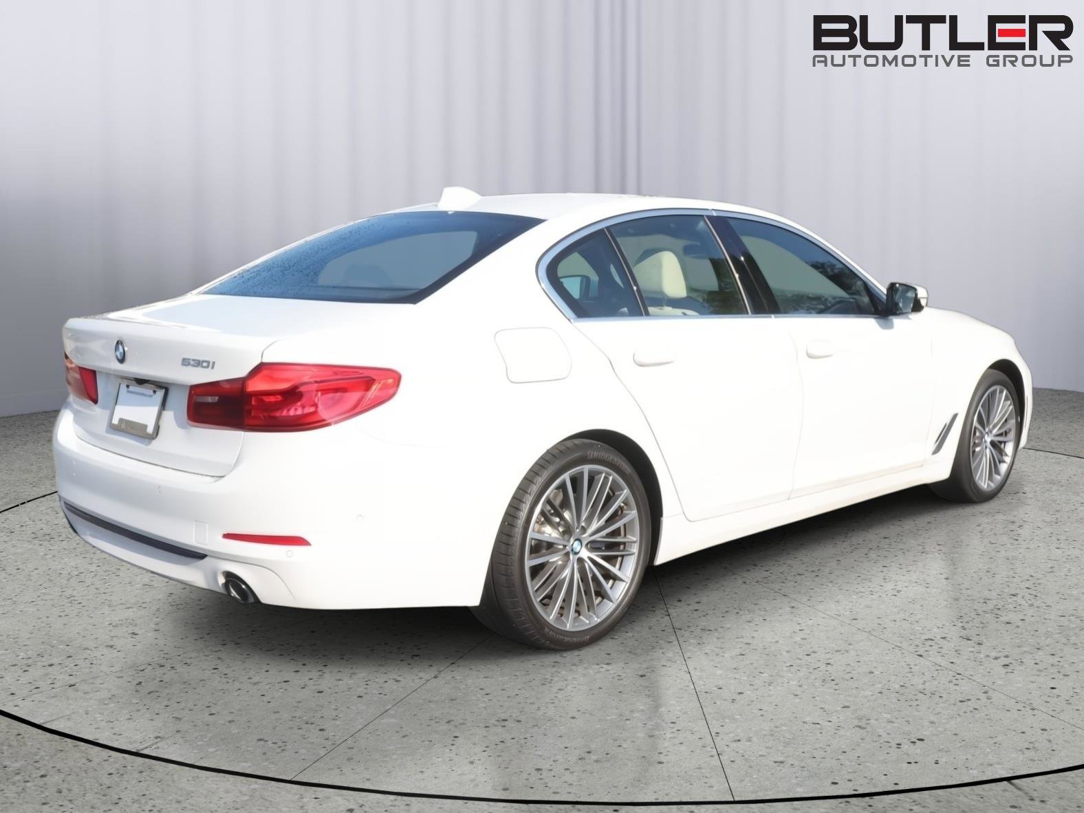 Used 2020 BMW 530i w/ Premium Package image 5