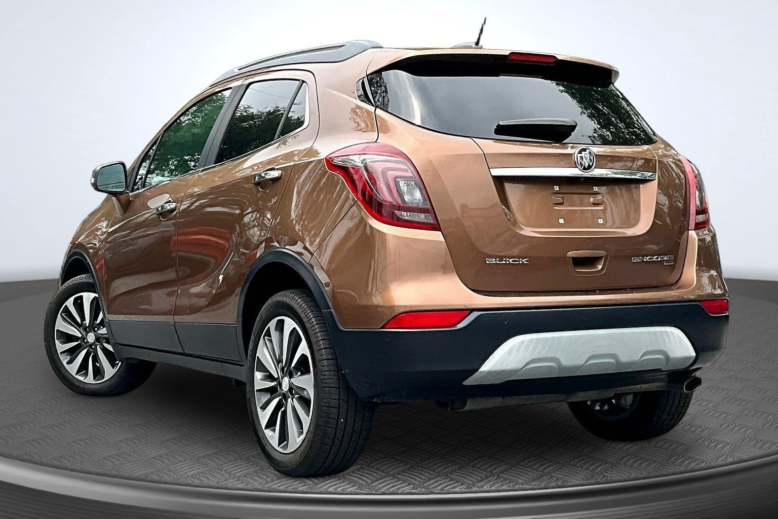 Used 2017 Buick Encore Preferred AWD/4WD image 3