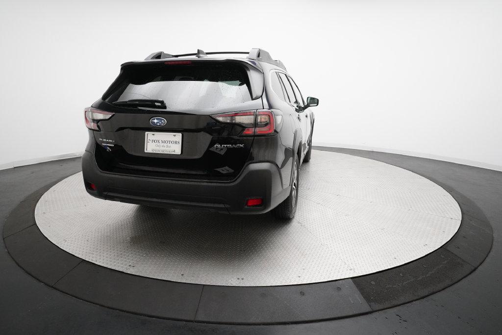Used 2024 Subaru Outback Premium AWD/4WD image 13
