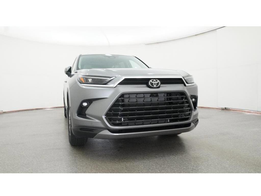 New 2026 Toyota Grand Highlander Limited image 30