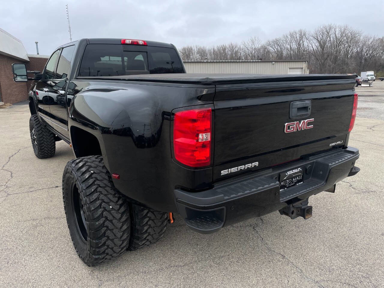 Used 2016 GMC Sierra 3500 Denali w/ Duramax Plus Package image 3