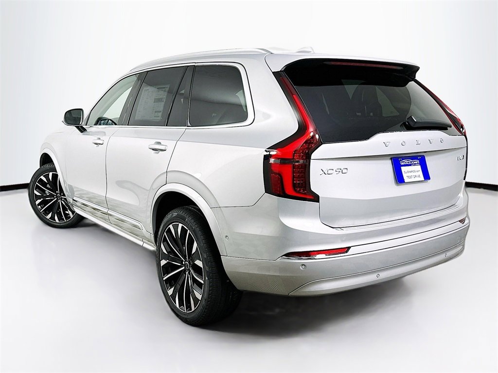 Used 2025 Volvo XC90 B5 Plus w/ Protection Package Premier image 6