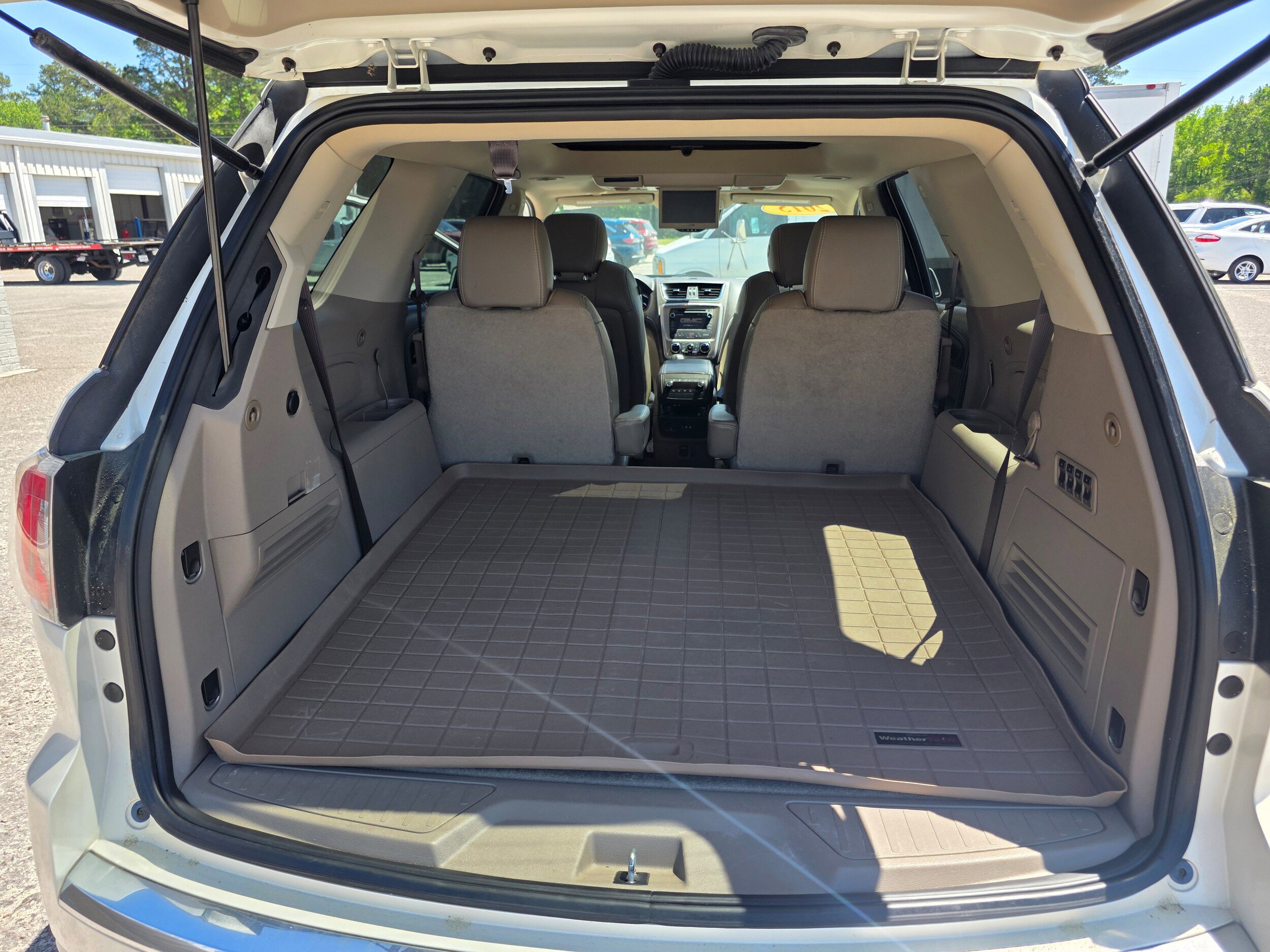 Used 2015 GMC Acadia Denali image 16