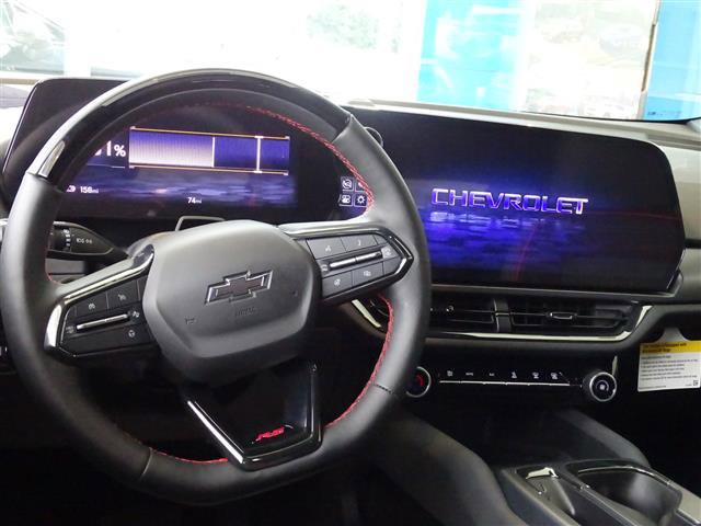 Used 2024 Chevrolet Equinox EV RS image 7