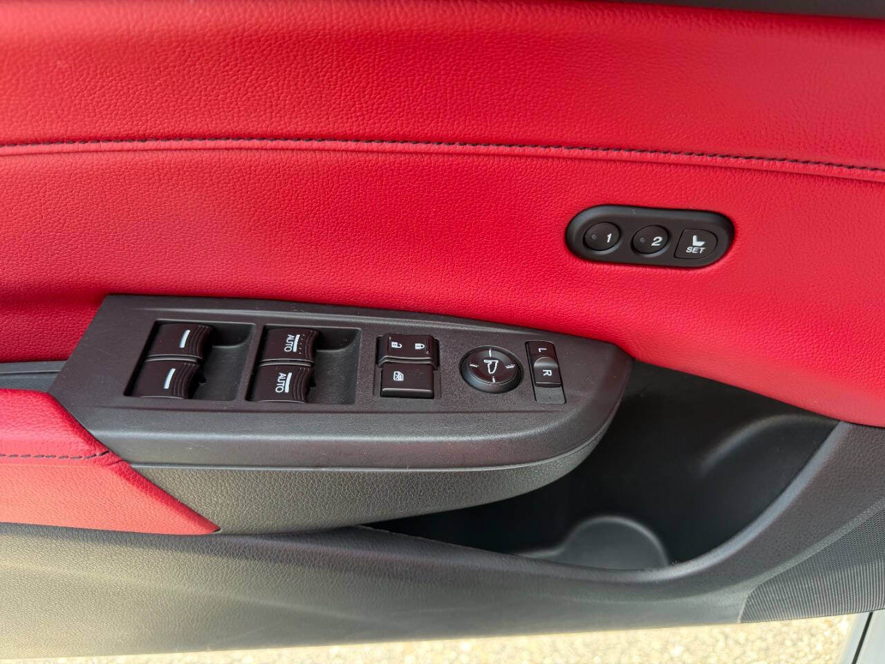 Used 2020 Acura ILX FWD image 15