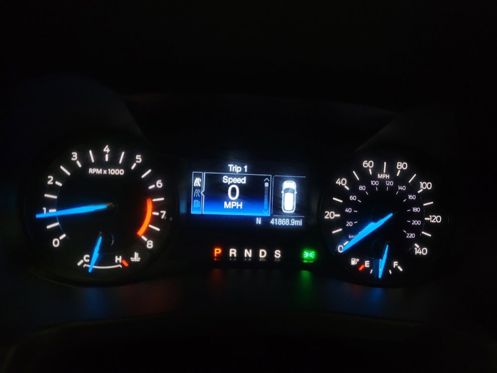 Used 2018 Ford Explorer XLT image 23