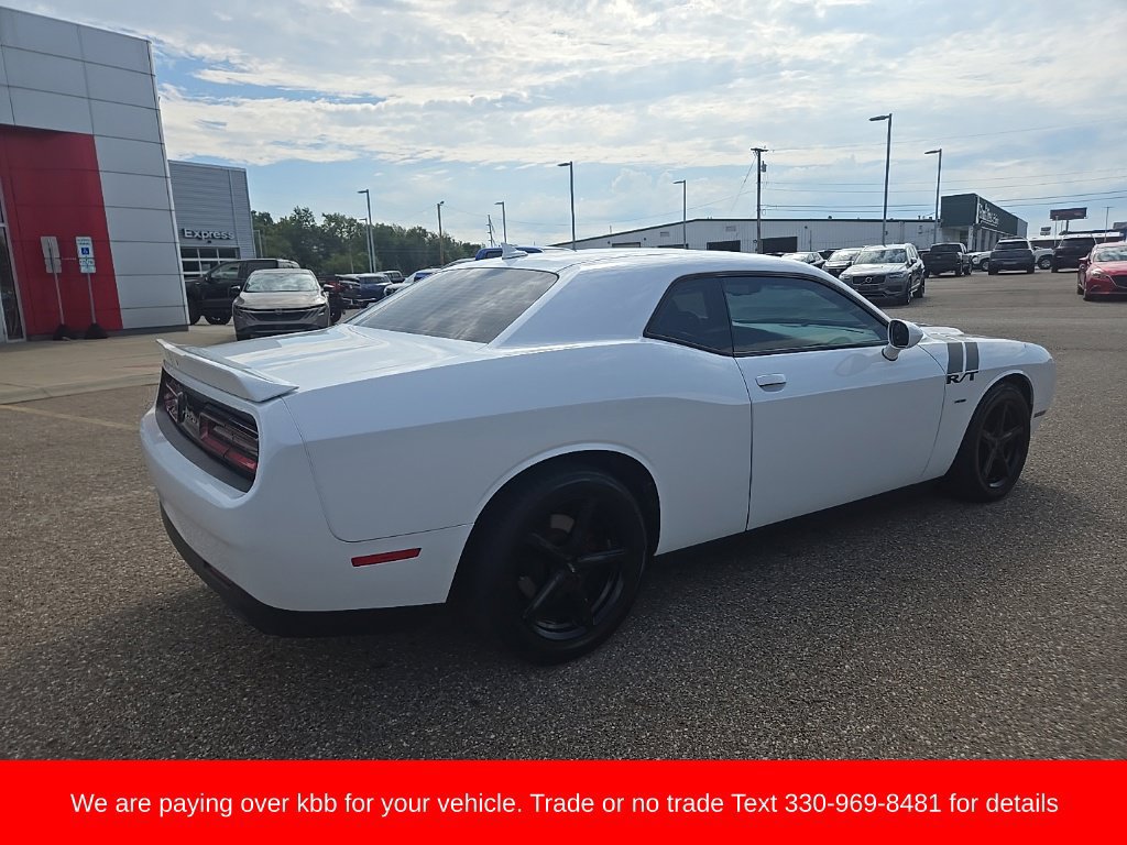 Used 2018 Dodge Challenger R/T Plus RWD image 9