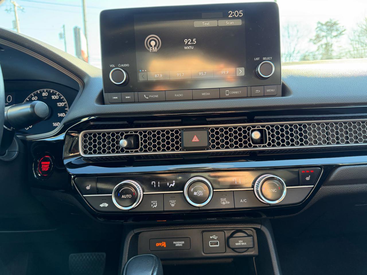 Used 2022 Honda Civic EX image 16