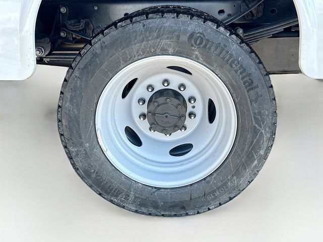 New 2026 Ford F550 4x4 Supercab Super Duty image 24