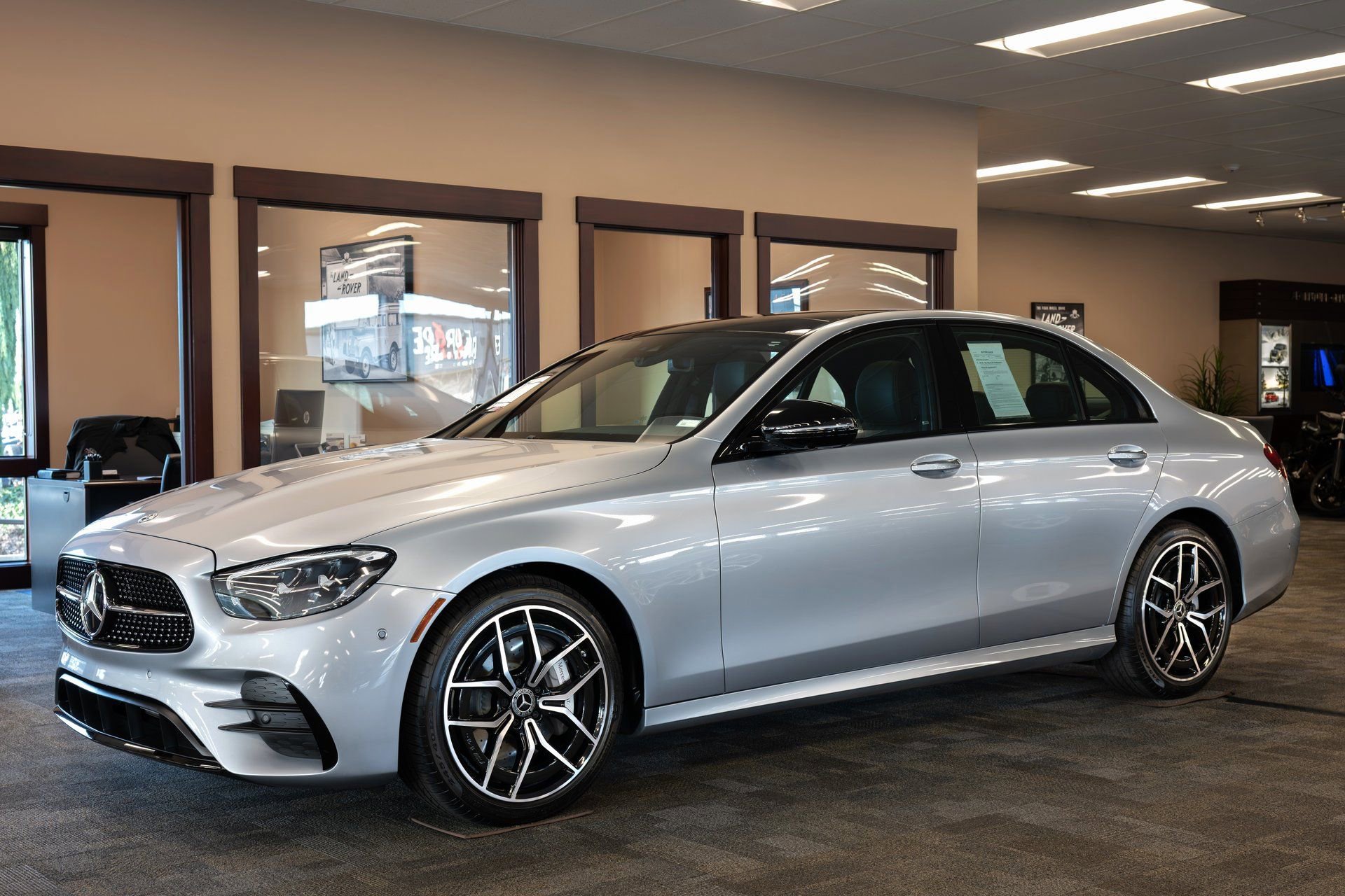 Used 2023 Mercedes-Benz E 350 Sedan image 19