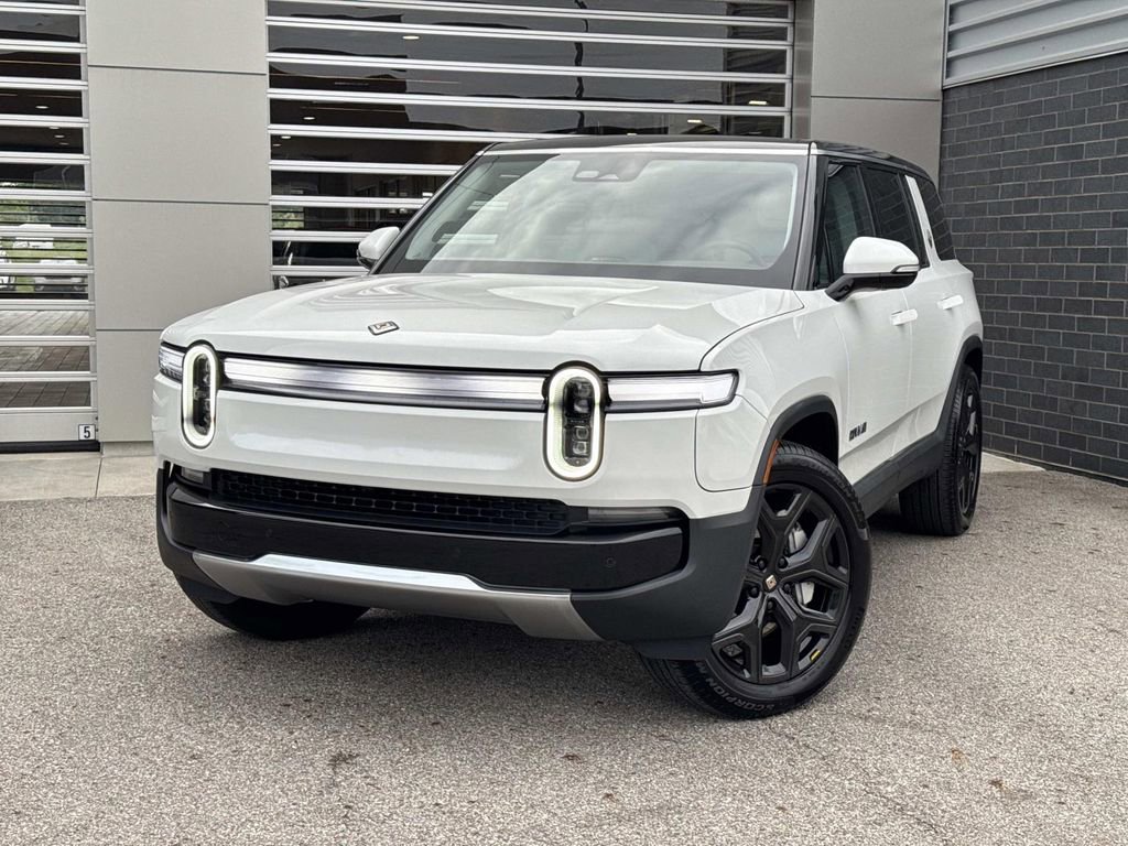 Used 2025 Rivian R1S Adventure