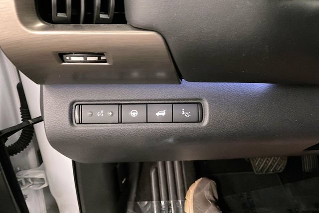 Used 2025 Nissan Pathfinder Platinum w/ Cargo Package FWD image 39
