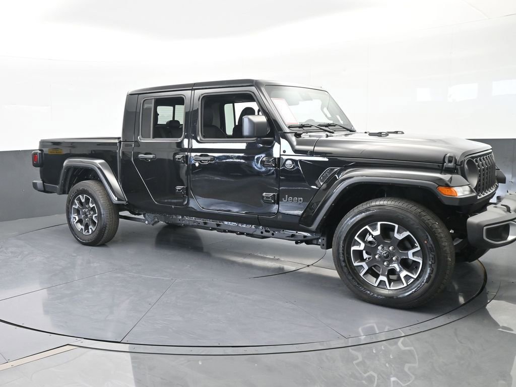 Used 2024 Jeep Gladiator Sport w/ Premium Package AWD/4WD image 8