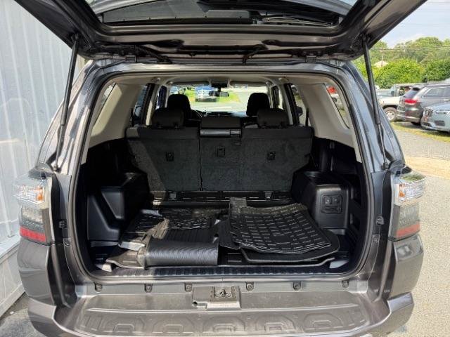 Used 2019 Toyota 4Runner TRD Off-Road AWD/4WD image 5