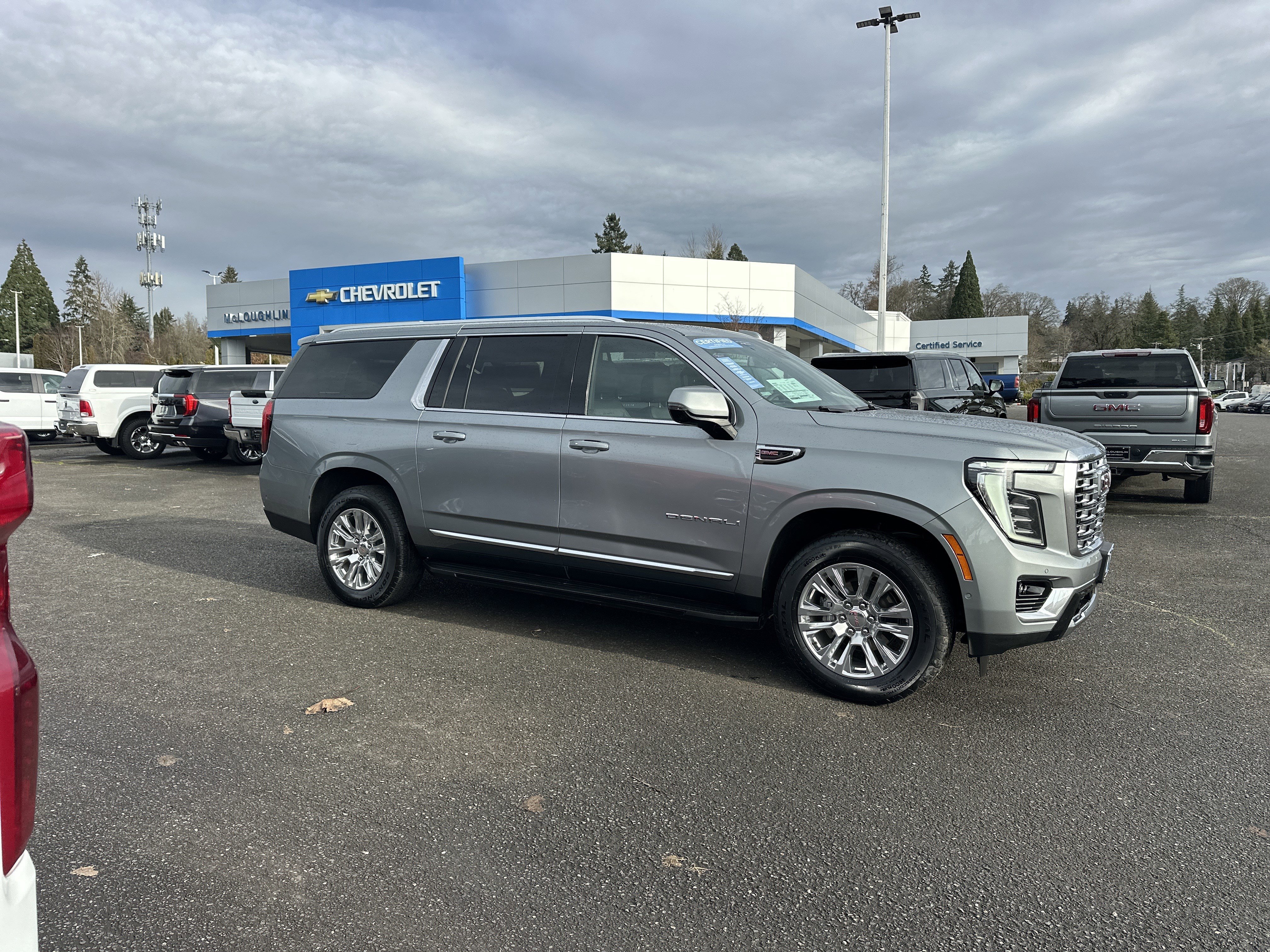 Certified 2025 GMC Yukon XL Denali image 7