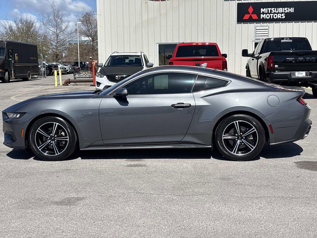 Used 2024 Ford Mustang Coupe image 2