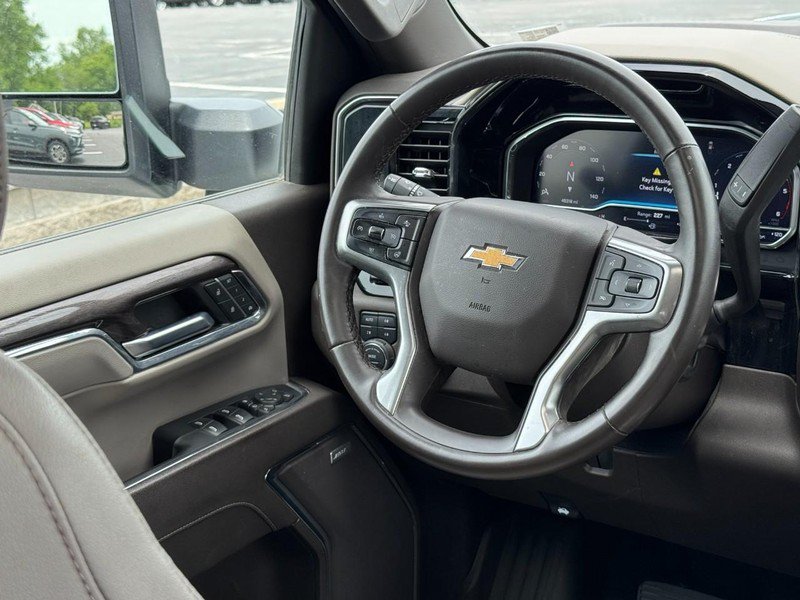 Used 2024 Chevrolet Silverado 3500 LTZ w/ LTZ Premium Package AWD/4WD image 12