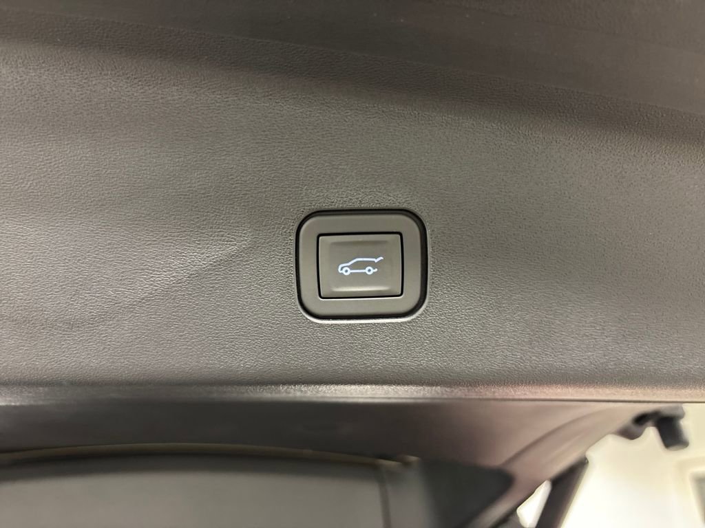 New 2026 Cadillac Vistiq Premium Luxury image 19