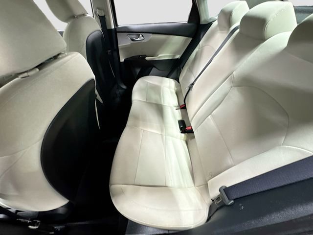 Used 2023 Kia Forte LXS w/ LXS Technology Package FWD image 23