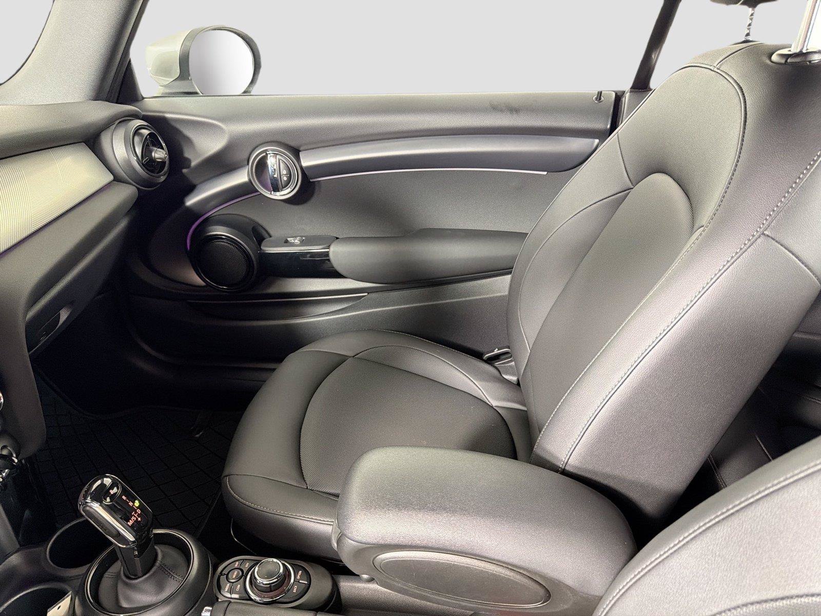Used 2024 MINI Cooper Convertible FWD image 23