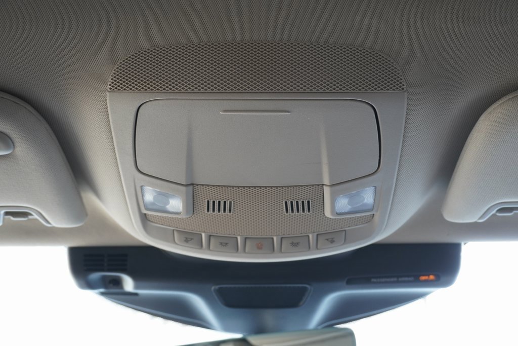 Used 2023 Lincoln Nautilus AWD w/ Premium Package image 21