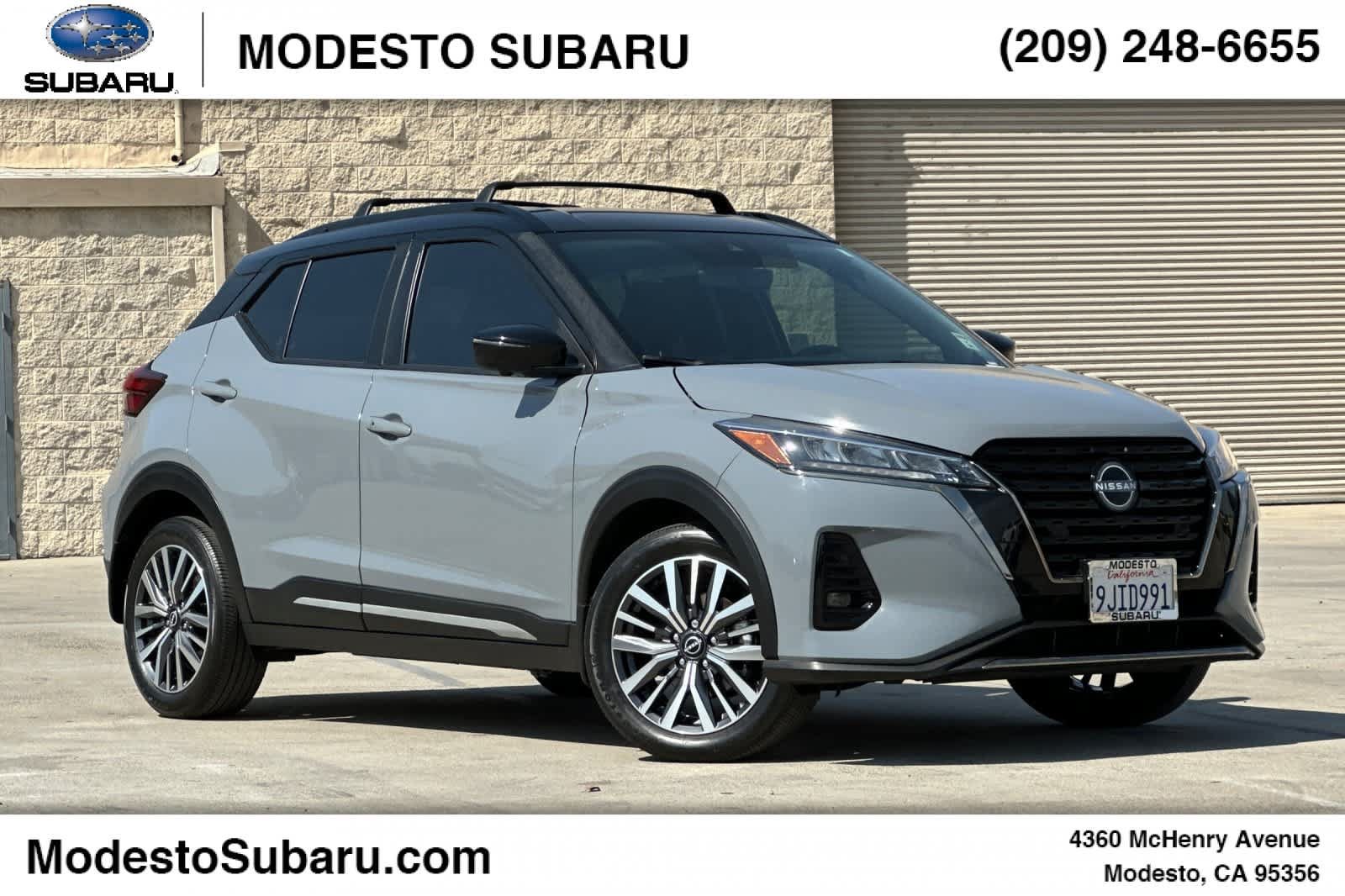 Used 2023 Nissan Kicks SR w/ Interior Electronics Package FWD image 1