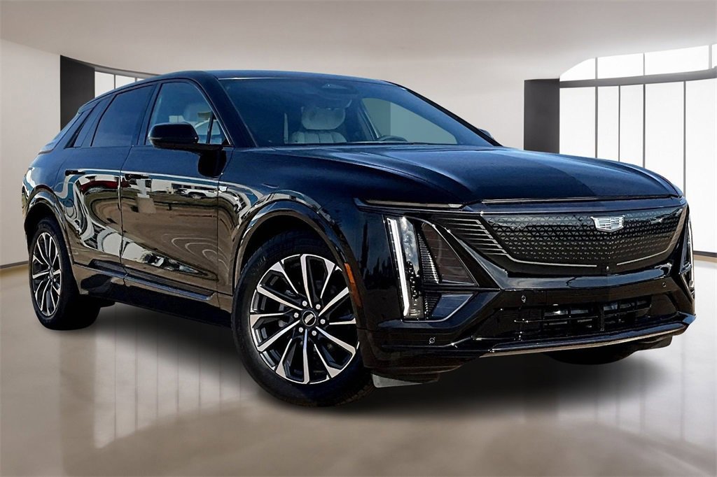 New 2026 Cadillac Lyriq Premium Sport image 2