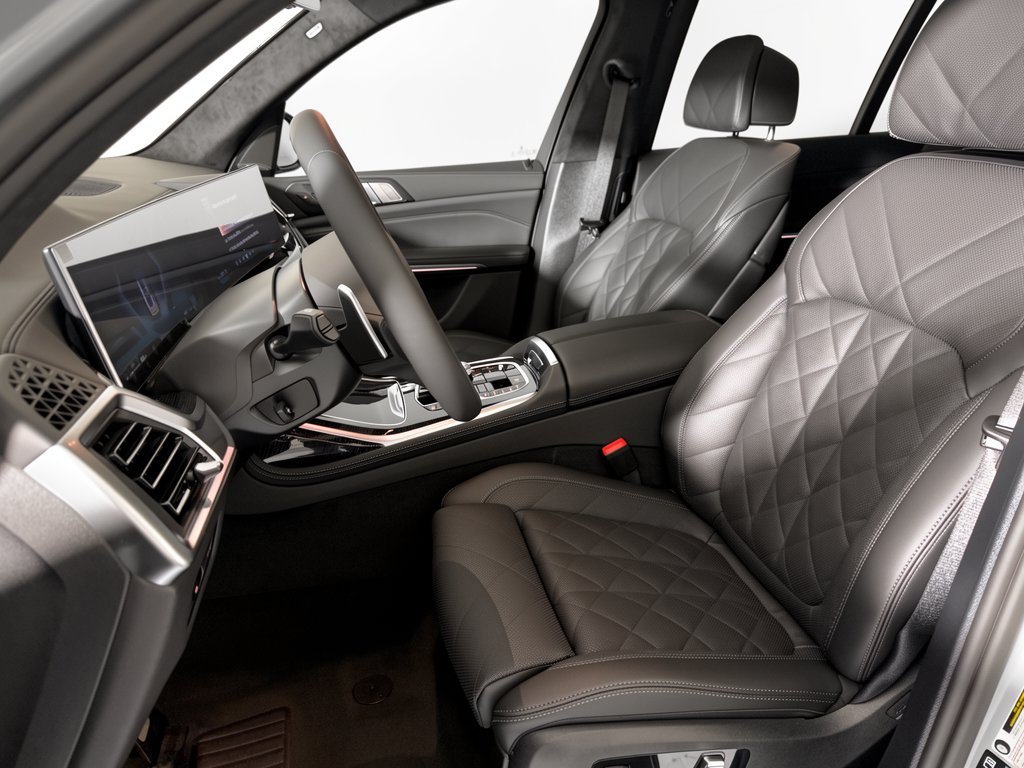 New 2027 BMW X7 xDrive40i w/ Executive Package AWD/4WD image 5