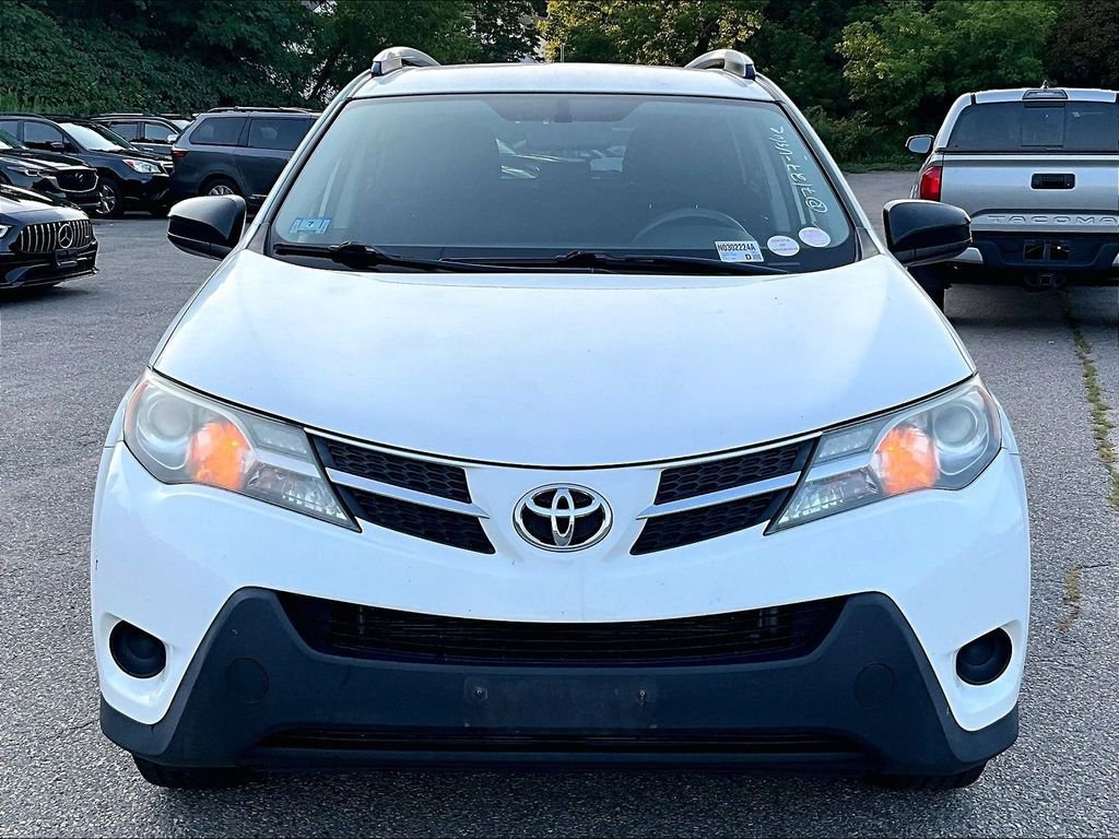 Used 2015 Toyota RAV4 LE AWD/4WD image 2