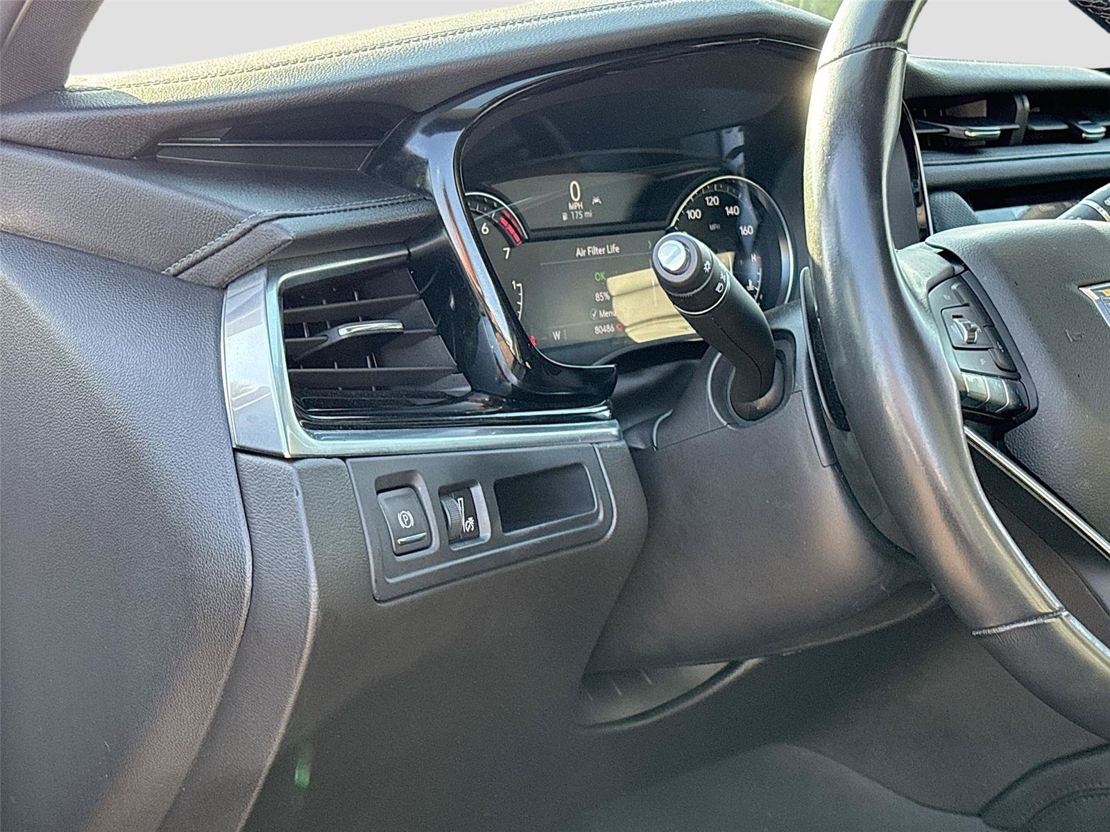 Used 2023 Cadillac XT6 Luxury FWD image 10