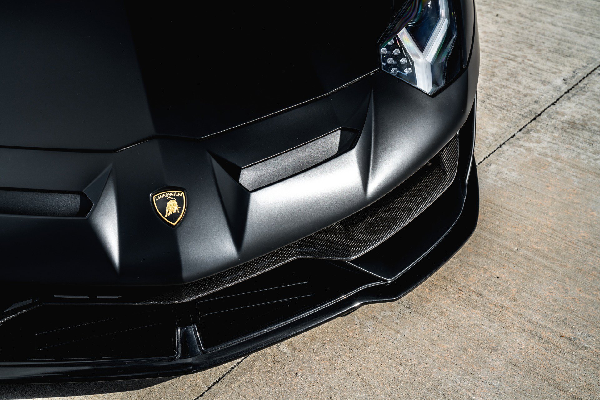 Used 2020 Lamborghini Aventador SVJ AWD/4WD image 37