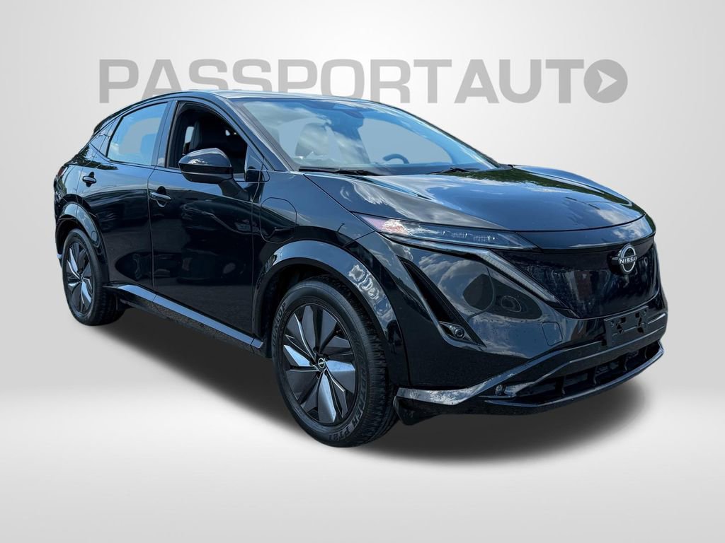 Used 2023 Nissan Ariya AWD image 2