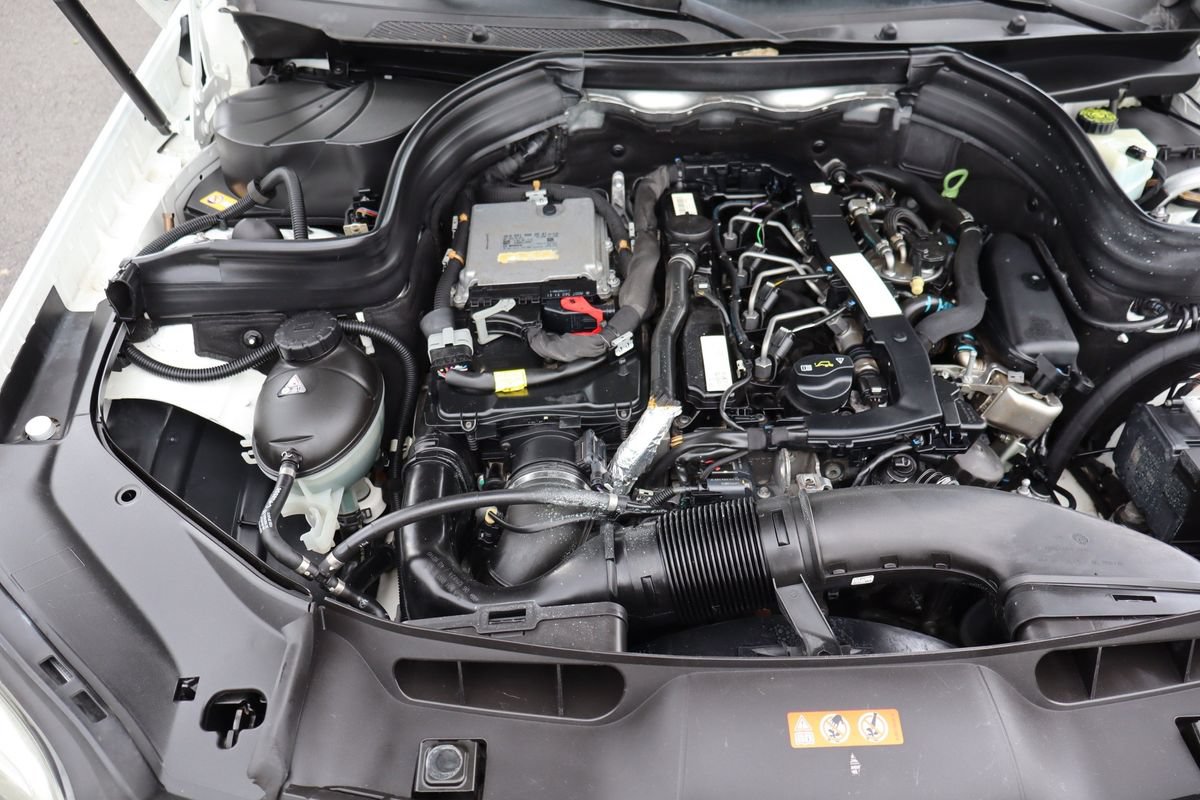 Used 2013 Mercedes-Benz GLK 250 BlueTEC 4MATIC image 36