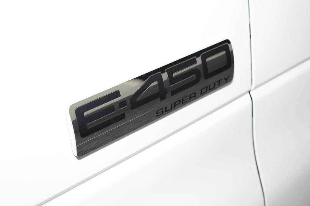 Used 2022 Ford E-450 and Econoline 450 Super Duty RWD image 12
