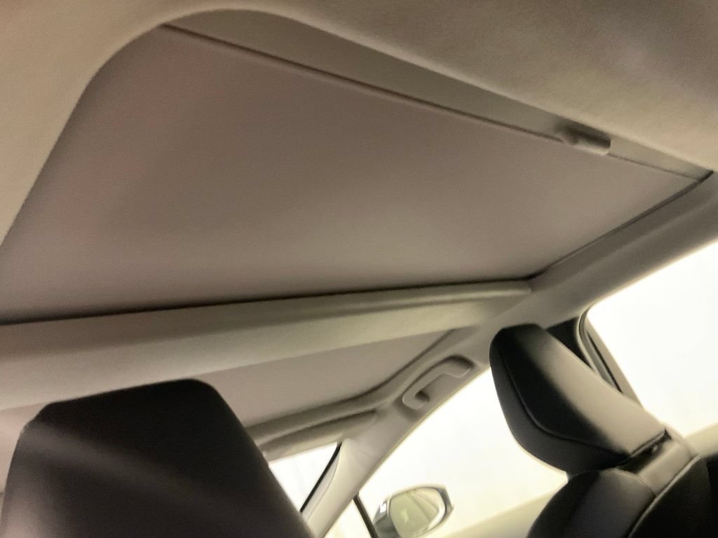 Used 2024 Toyota Prius XLE AWD/4WD image 24
