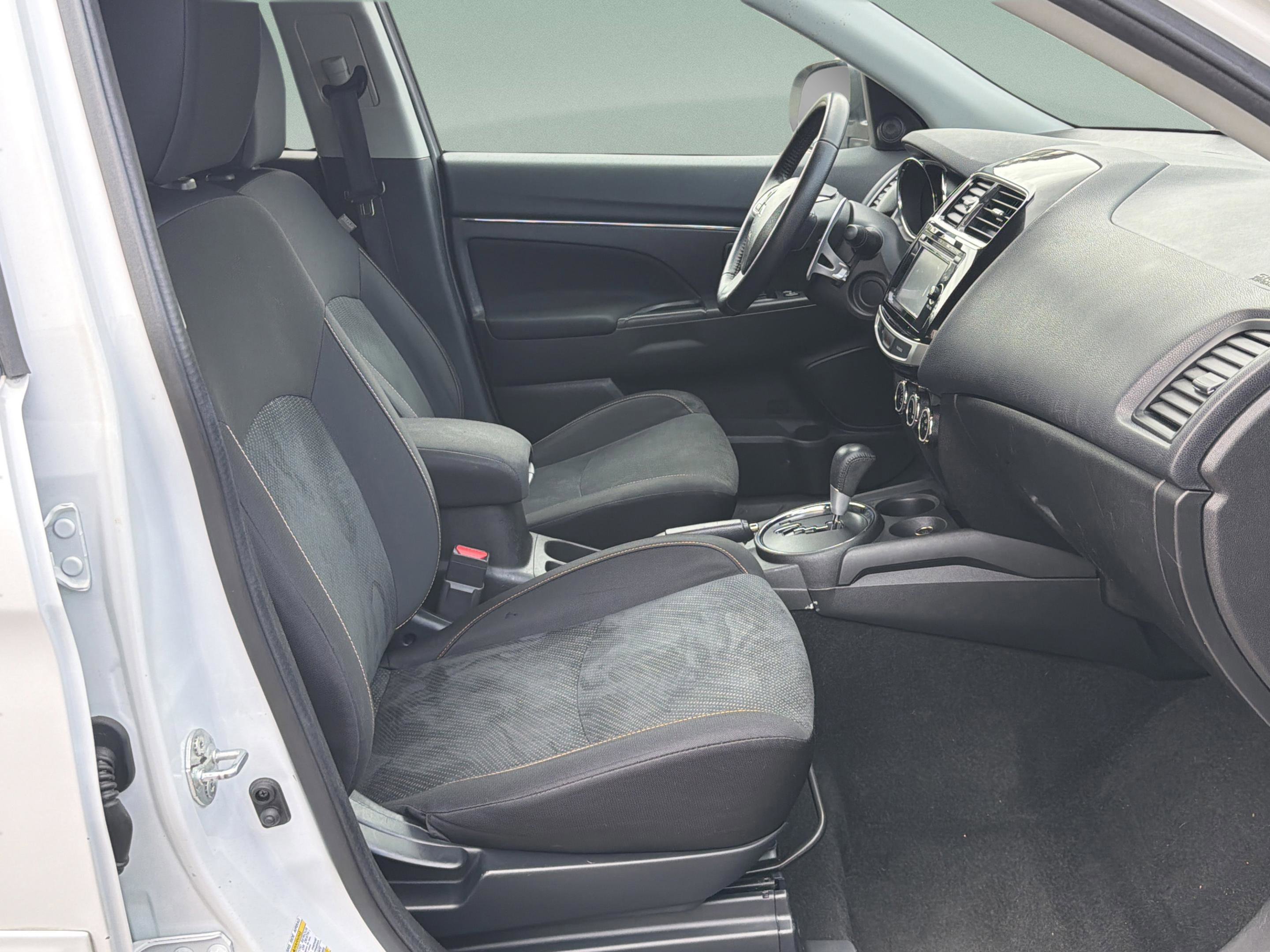 Used 2015 Mitsubishi Outlander Sport GT image 38