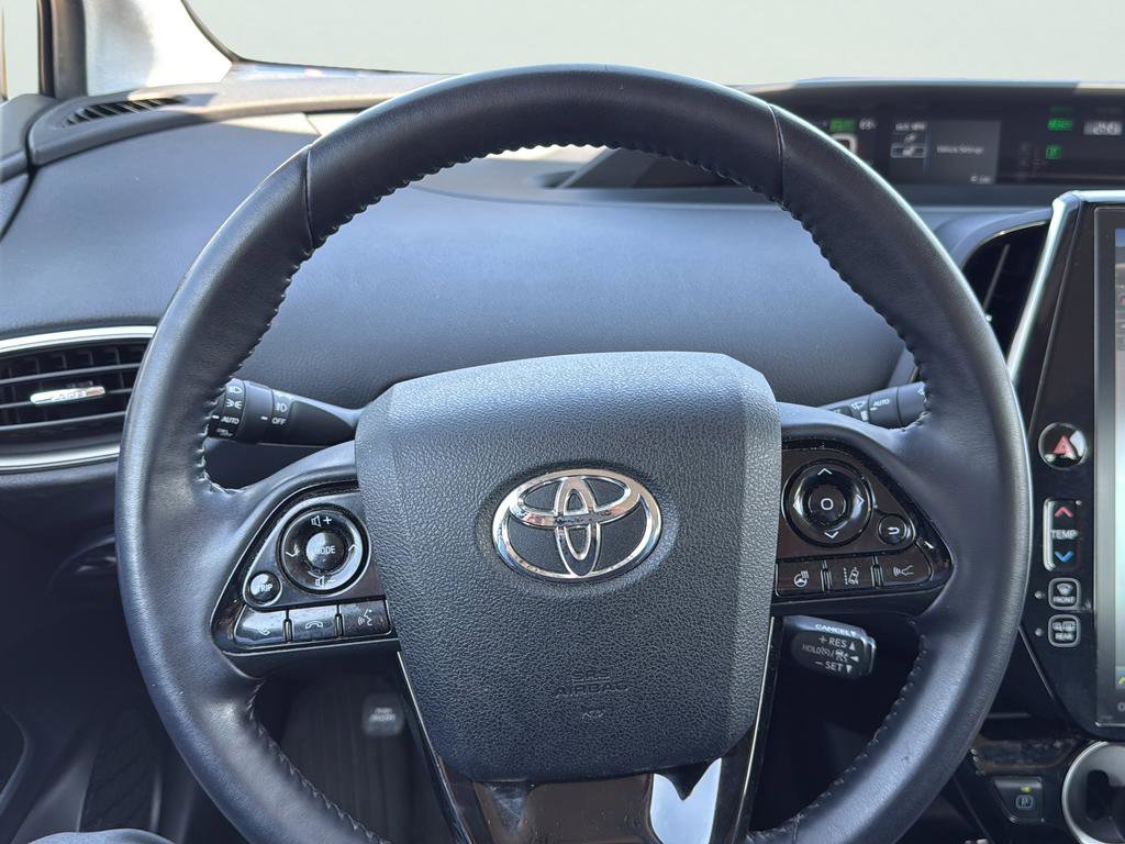 Used 2020 Toyota Prius Prime Limited image 11