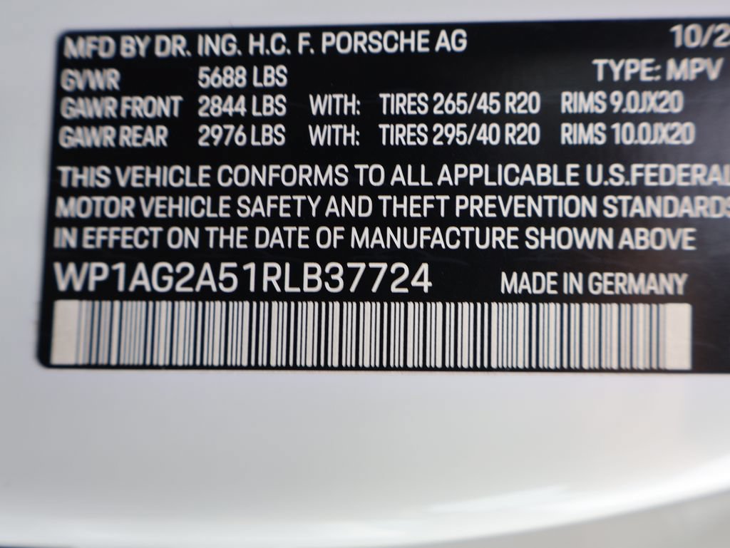 Certified 2024 Porsche Macan S AWD/4WD image 38