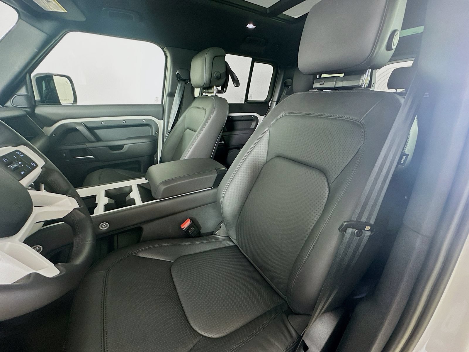 New 2026 Land Rover Defender 130 S AWD/4WD image 32