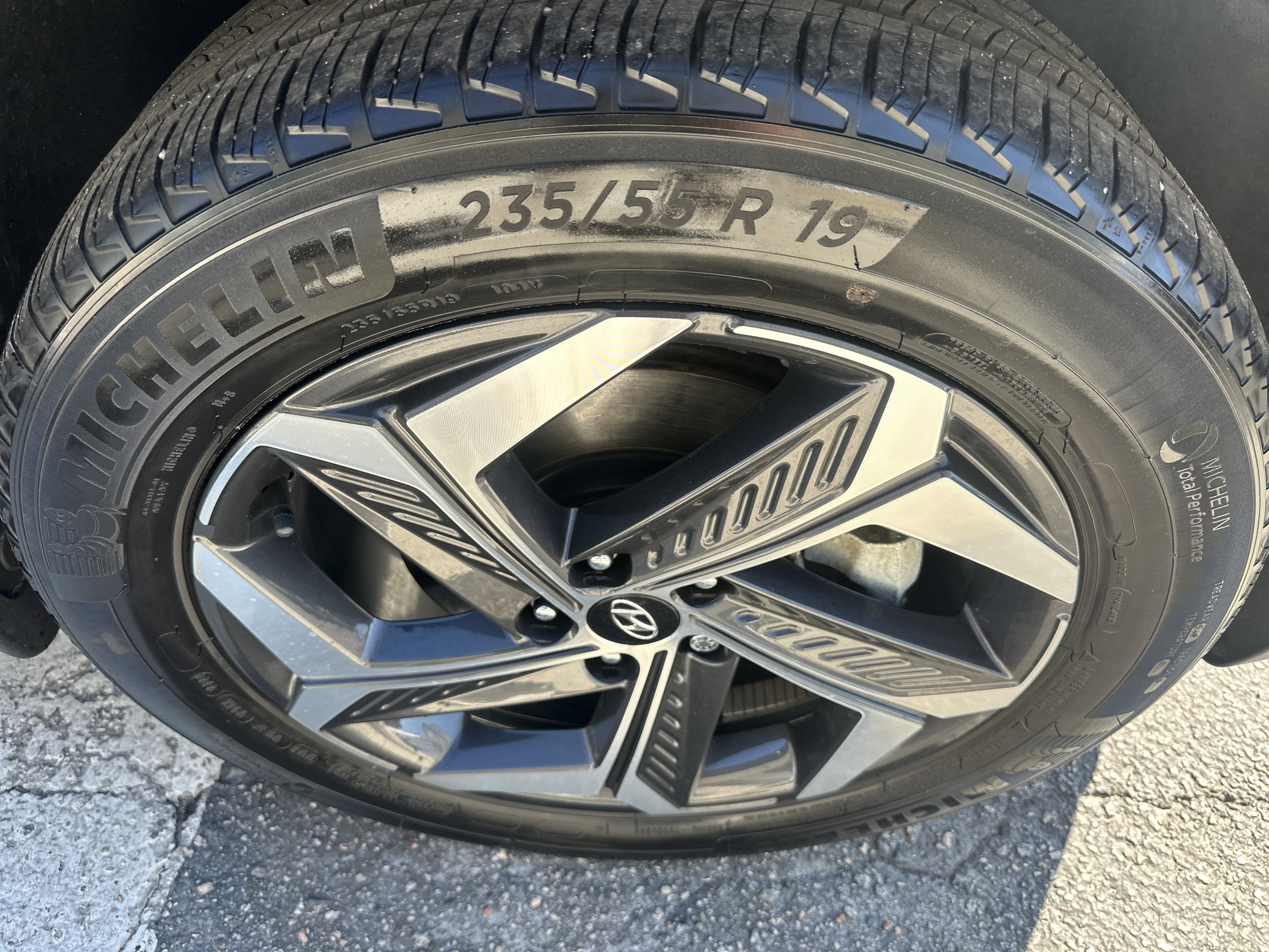 Used 2023 Hyundai Tucson Limited image 6