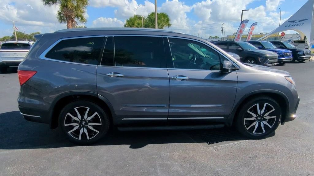 Used 2021 Honda Pilot Touring image 9